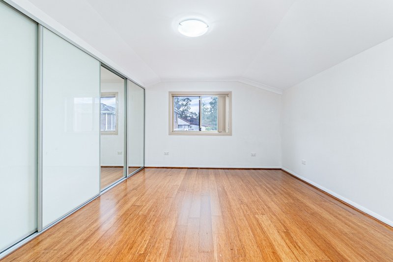 Photo - 11 Matthews Avenue, East Hills NSW 2213 - Image 10