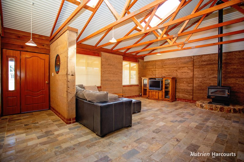 Photo - 11 Maxwell Way, Hopetoun WA 6348 - Image 5