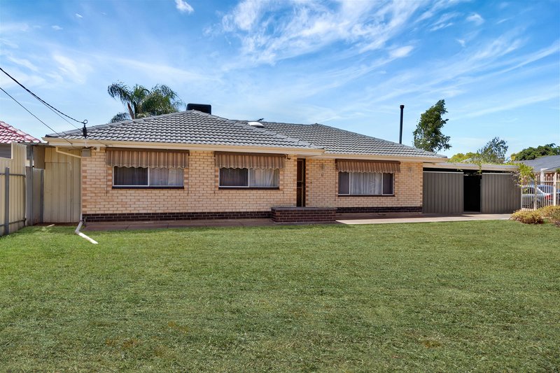 11 Mayo Crescent, Salisbury Downs SA 5108