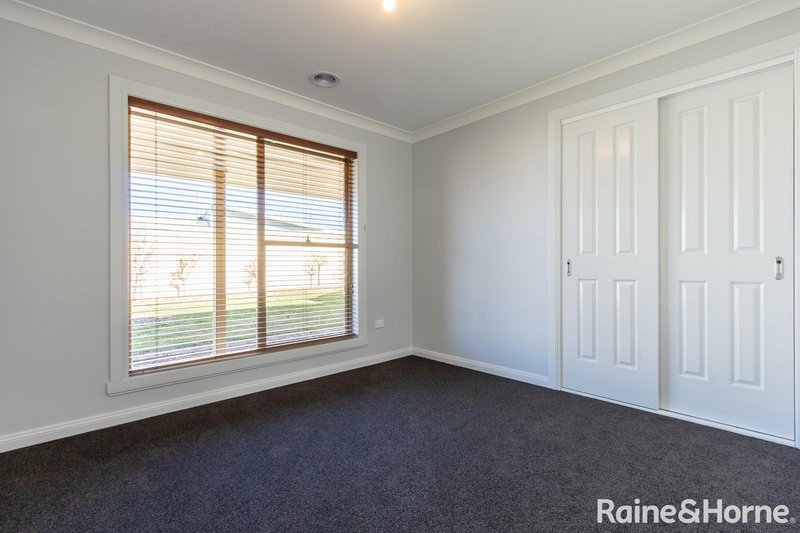 Photo - 11 Mcbrien Drive, Kelso NSW 2795 - Image 12