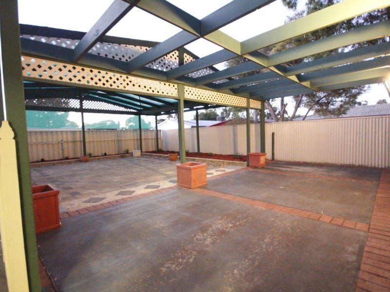 Photo - 11 Mccartney Street, Morphett Vale SA 5162 - Image 2