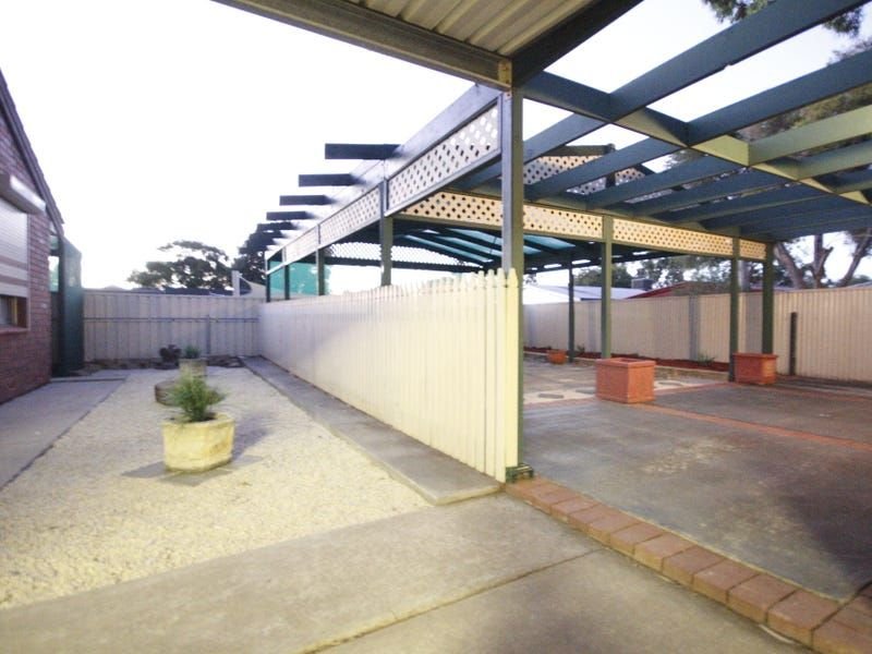 Photo - 11 Mccartney Street, Morphett Vale SA 5162 - Image 4