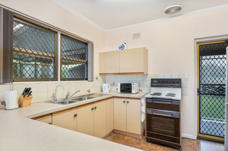 Photo - 11 Mcmahon Place, Seaton SA 5023 - Image 6