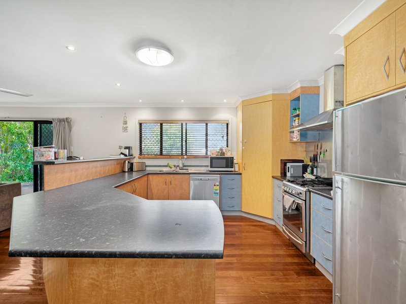 Photo - 11 Mcnally Street, Scarness QLD 4655 - Image 3