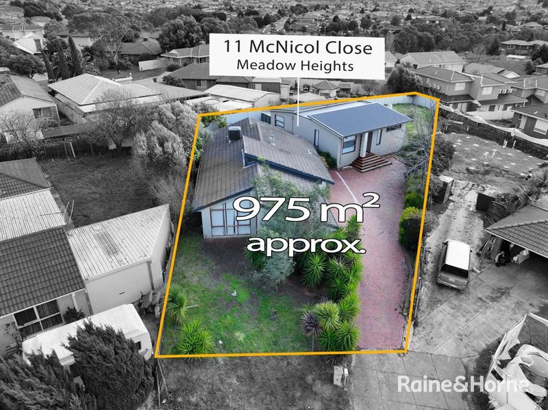 Photo - 11 Mcnicol Close, Meadow Heights VIC 3048 - Image 4