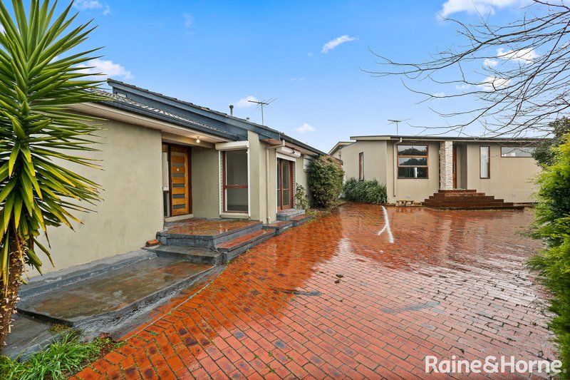 Photo - 11 Mcnicol Close, Meadow Heights VIC 3048 - Image 8