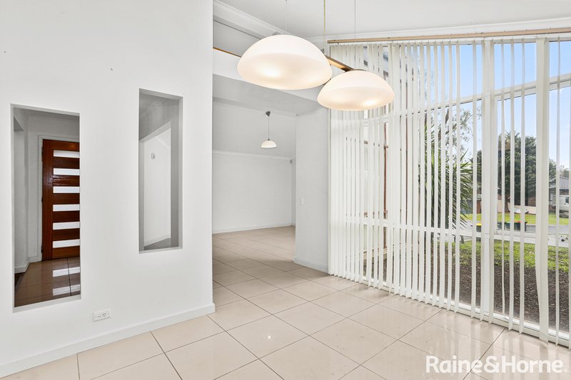 Photo - 11 Mcnicol Close, Meadow Heights VIC 3048 - Image 10