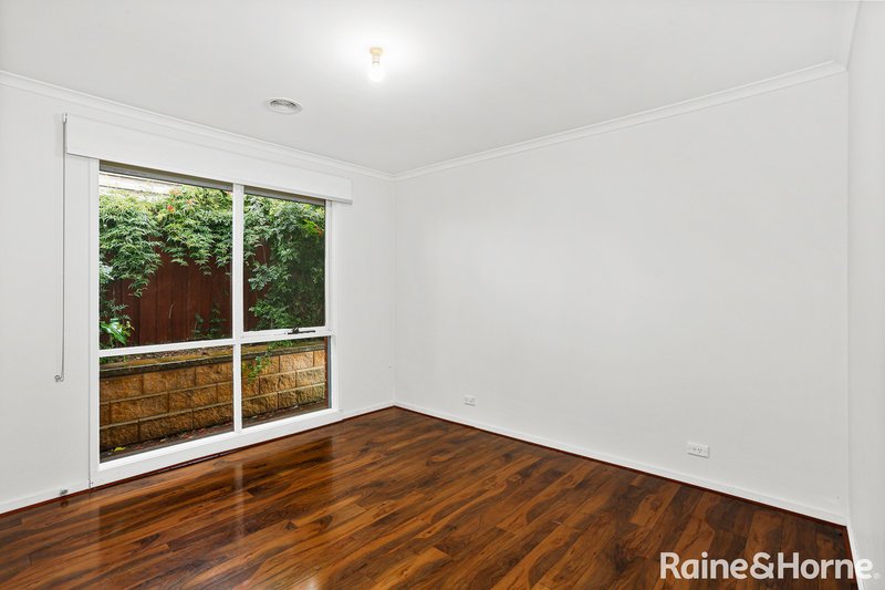 Photo - 11 Mcnicol Close, Meadow Heights VIC 3048 - Image 17