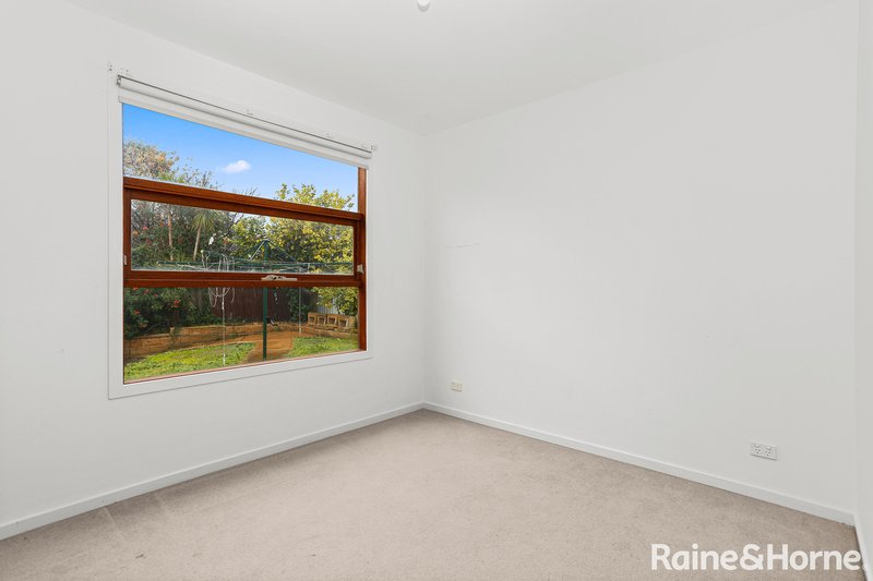 Photo - 11 Mcnicol Close, Meadow Heights VIC 3048 - Image 24