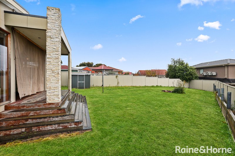 Photo - 11 Mcnicol Close, Meadow Heights VIC 3048 - Image 26