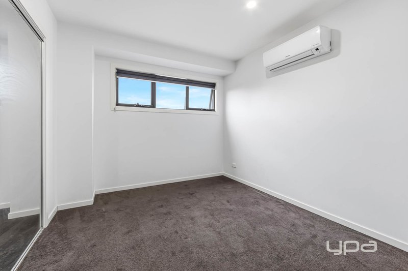Photo - 1/1 Mcrae Avenue, St Albans VIC 3021 - Image 8