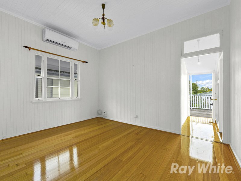 Photo - 11 Meadfoot Road, Virginia QLD 4014 - Image 9