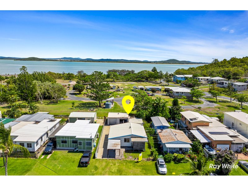 11 Meadow Street, Keppel Sands QLD 4702