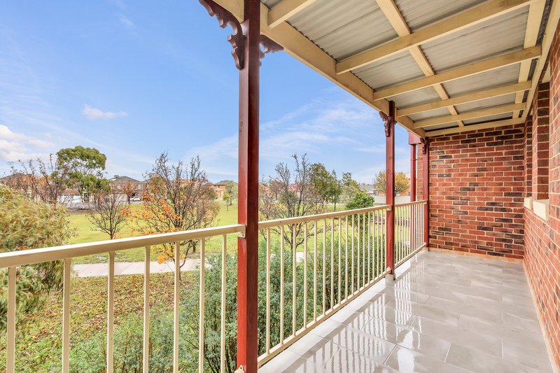 Photo - 11 Meadowbank Lane, Craigieburn VIC 3064 - Image 17