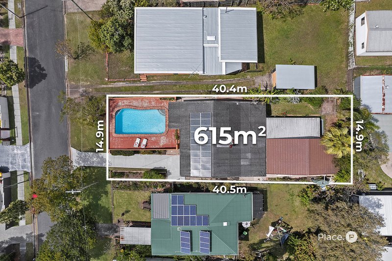 Photo - 11 Megalong Street, Holland Park West QLD 4121 - Image 2