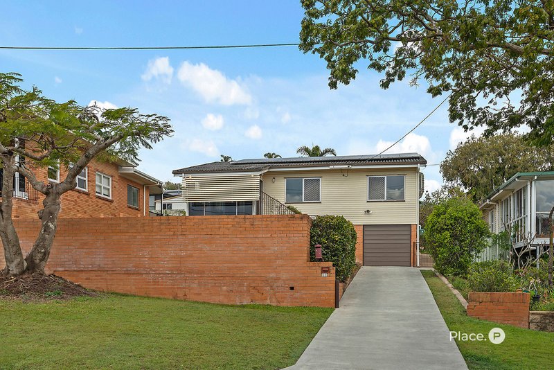 Photo - 11 Megalong Street, Holland Park West QLD 4121 - Image 24