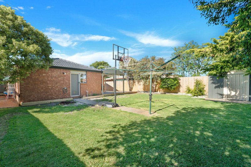 Photo - 11 Mekong Close, Werribee VIC 3030 - Image 4