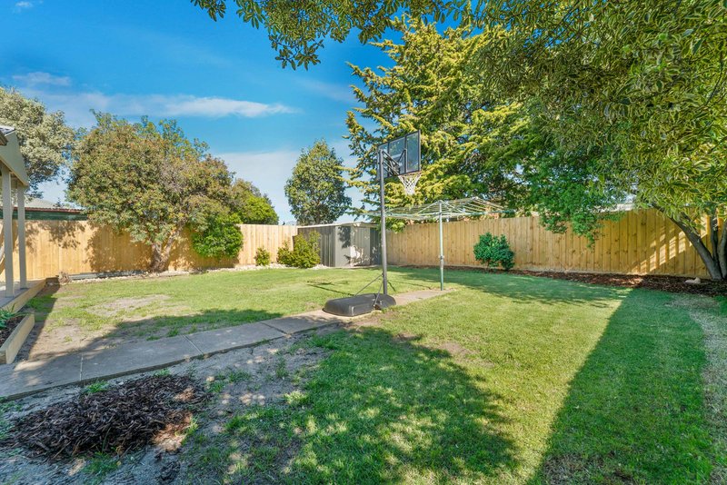 Photo - 11 Mekong Close, Werribee VIC 3030 - Image 5