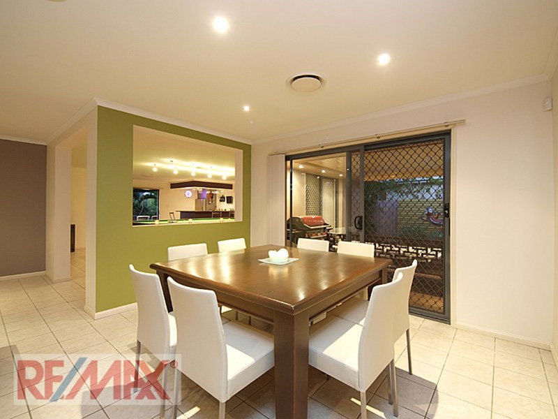 Photo - 11 Meranti Crescent, Albany Creek QLD 4035 - Image 8