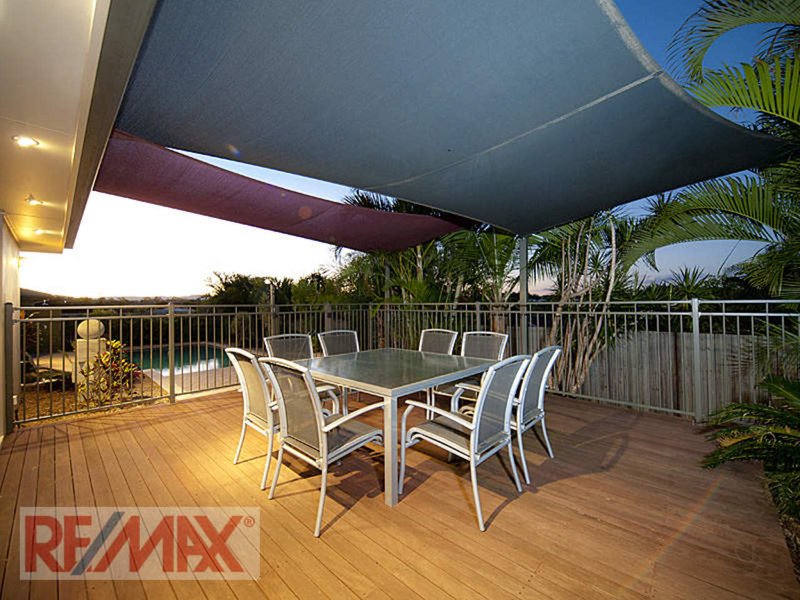 Photo - 11 Meranti Crescent, Albany Creek QLD 4035 - Image 22