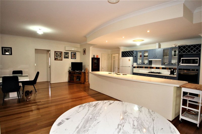 Photo - 11 Meribel Parkway, Port Kennedy WA 6172 - Image 7