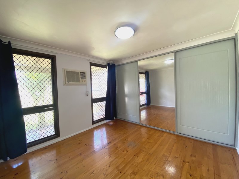 Photo - 11 Merinda Place, Bonnyrigg NSW 2177 - Image 7