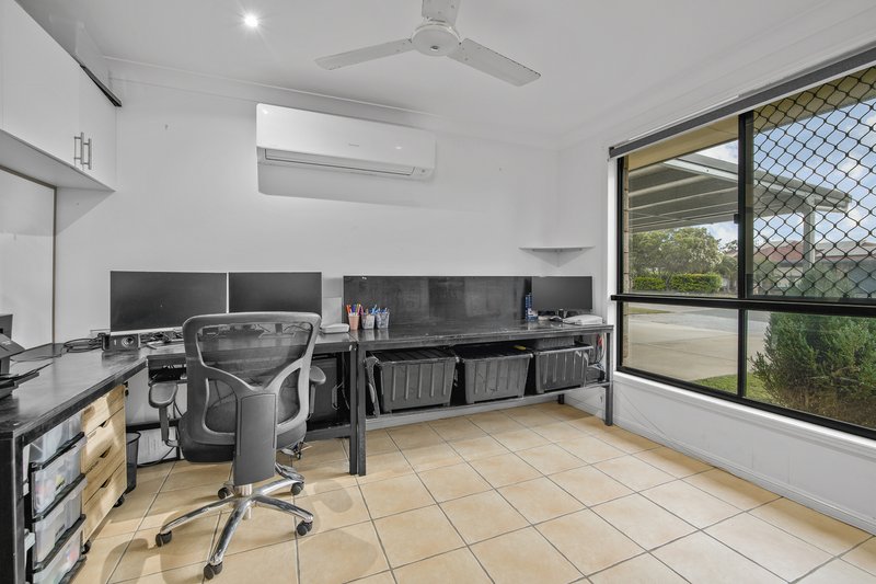 Photo - 11 Michel Place, Telina QLD 4680 - Image 9