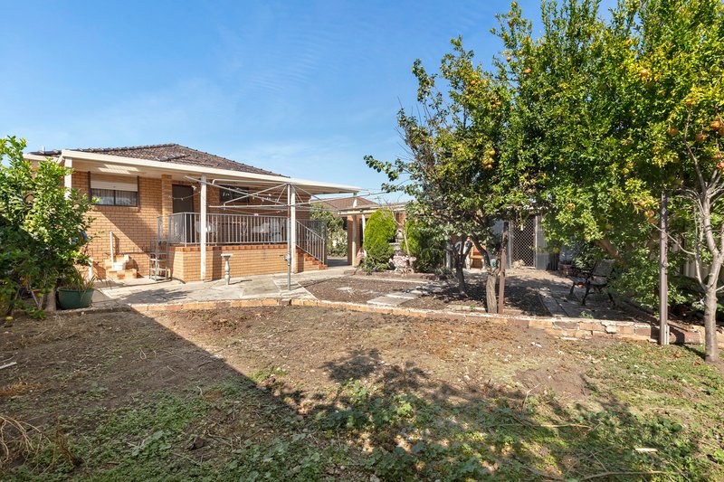 Photo - 11 Michelle Close, Thomastown VIC 3074 - Image 9