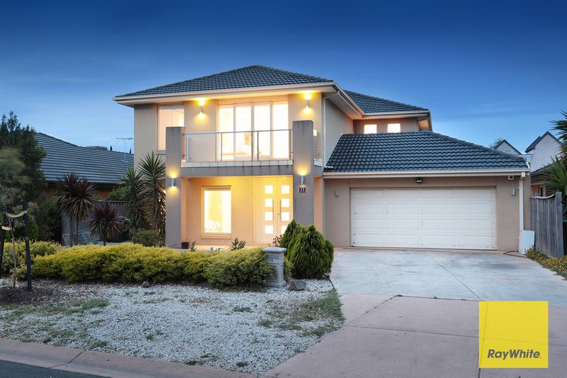 Photo - 11 Middle Park Drive, Sanctuary Lakes VIC 3030 - Image