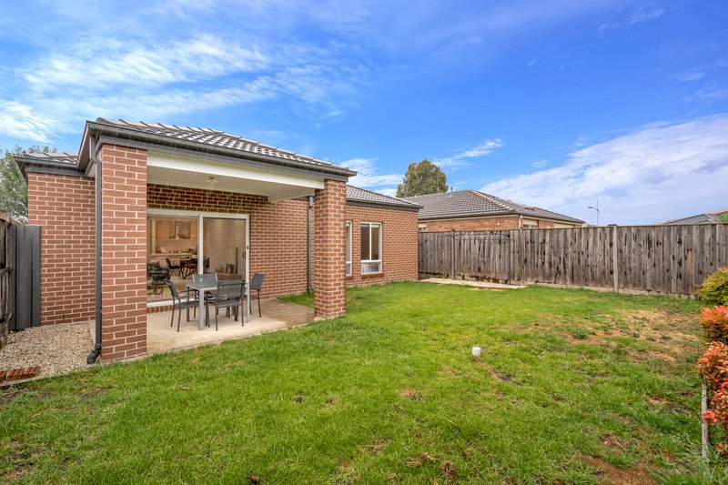 Photo - 11 Millbrook Terrace, Wallan VIC 3756 - Image 16