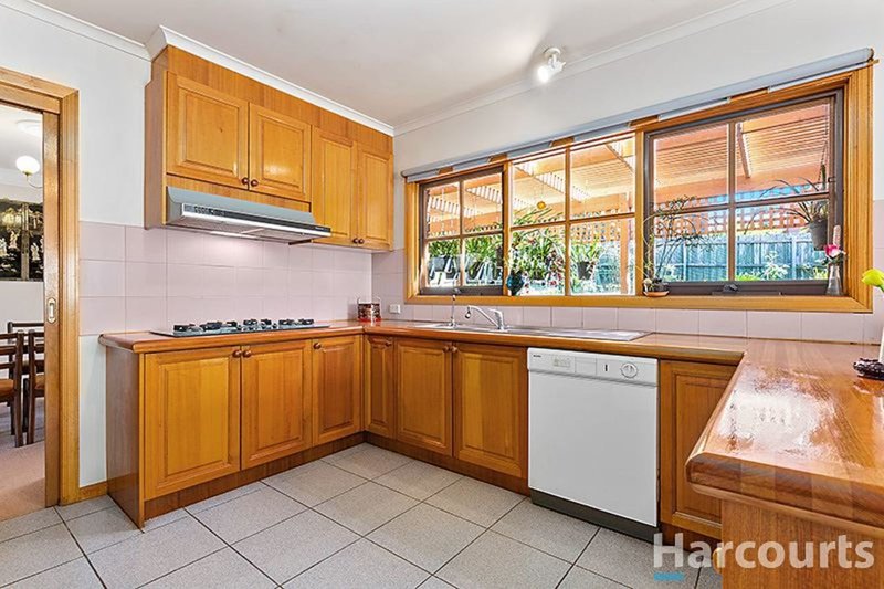 Photo - 11 Milroy Court, Wheelers Hill VIC 3150 - Image 5