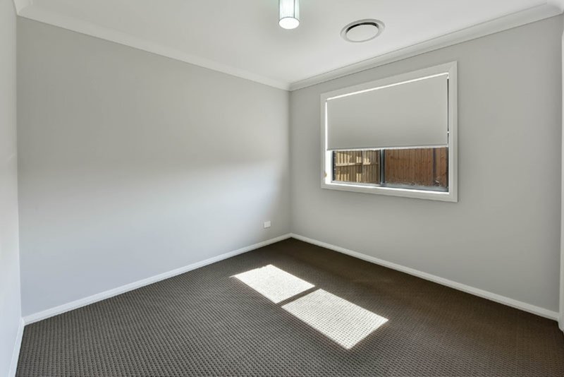 Photo - 11 Milton Circuit, Oran Park NSW 2570 - Image 7