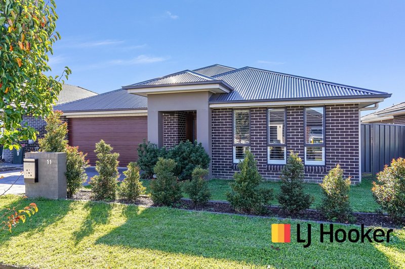 11 Milton Circuit, Oran Park NSW 2570