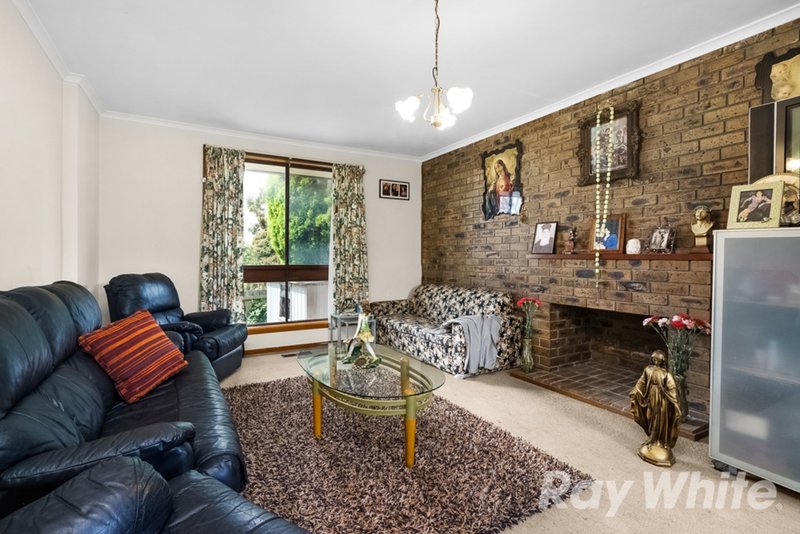 Photo - 11 Miners Court, Mulgrave VIC 3170 - Image 4