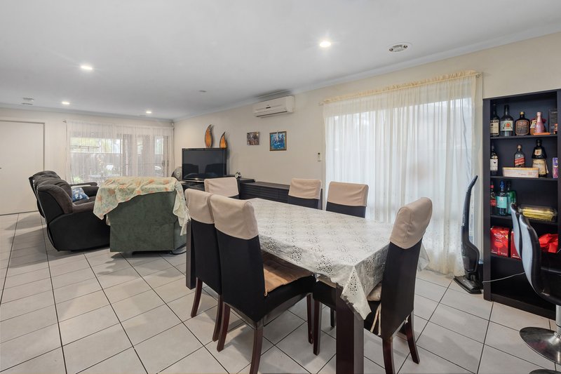 Photo - 11 Mirka Drive, Lalor VIC 3075 - Image 3