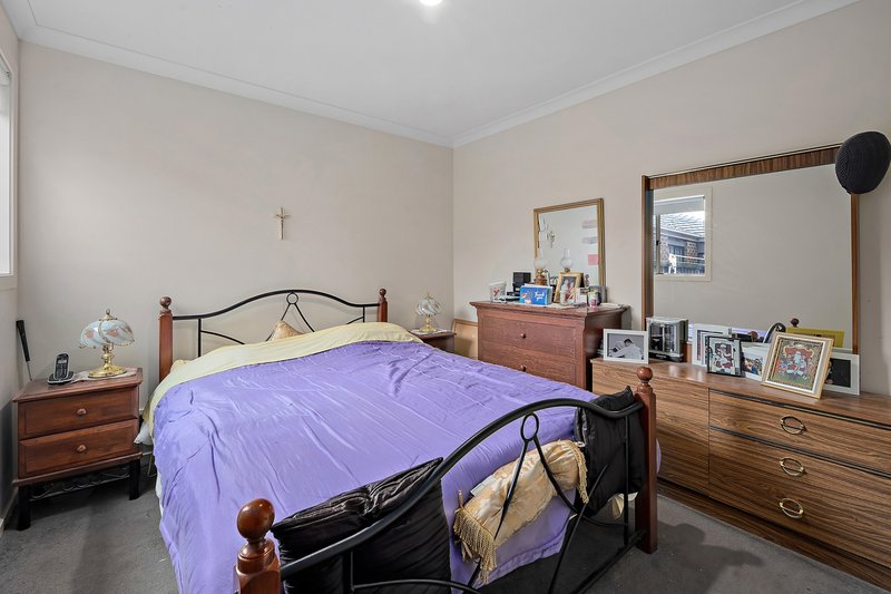 Photo - 11 Mirka Drive, Lalor VIC 3075 - Image 10