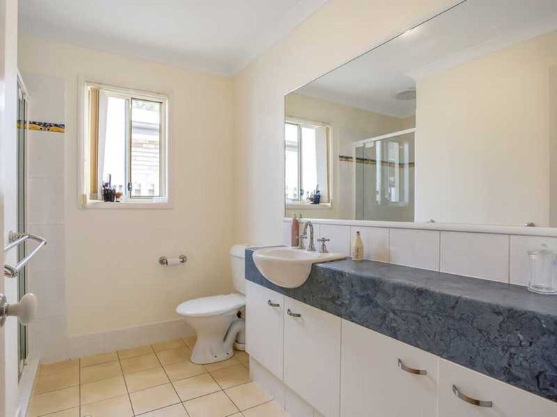 Photo - 11 Miro Place, Nerang QLD 4211 - Image 6