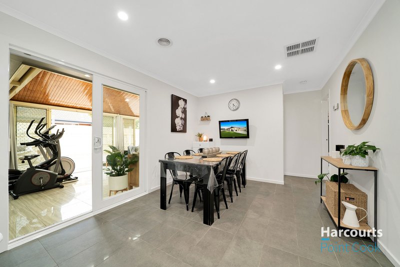 Photo - 11 Mississippi Place, Werribee VIC 3030 - Image 14