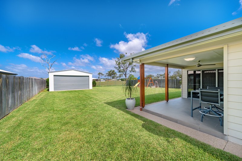 Photo - 11 Mistletoe Avenue, Norman Gardens QLD 4701 - Image 17