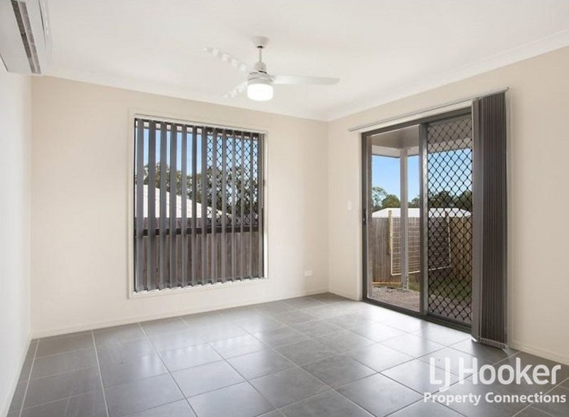 Photo - 11 Mistral Crescent, Griffin QLD 4503 - Image 4