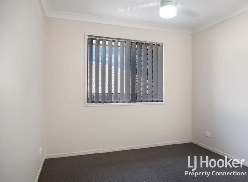 Photo - 11 Mistral Crescent, Griffin QLD 4503 - Image 9