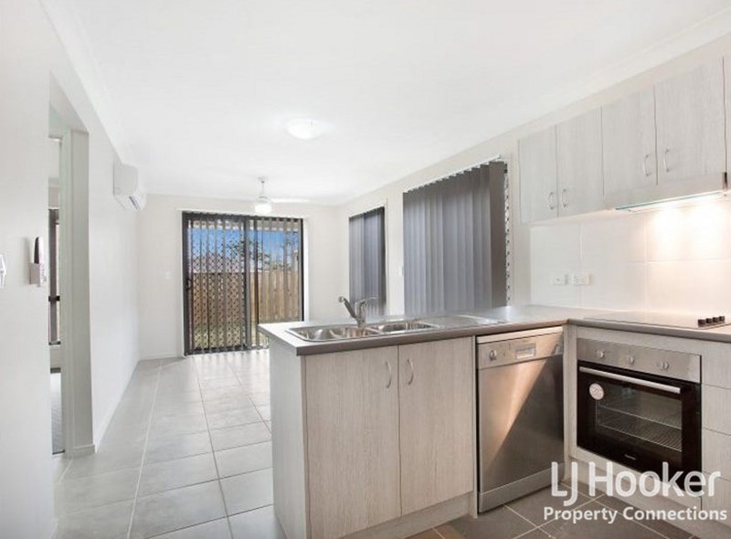 Photo - 11 Mistral Crescent, Griffin QLD 4503 - Image 13