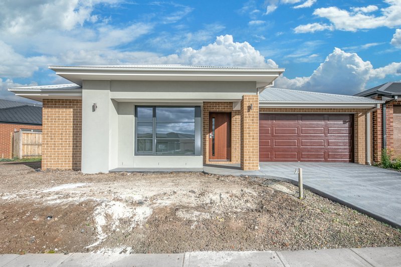 Photo - 11 Molette Road, Sunbury VIC 3429 - Image 2