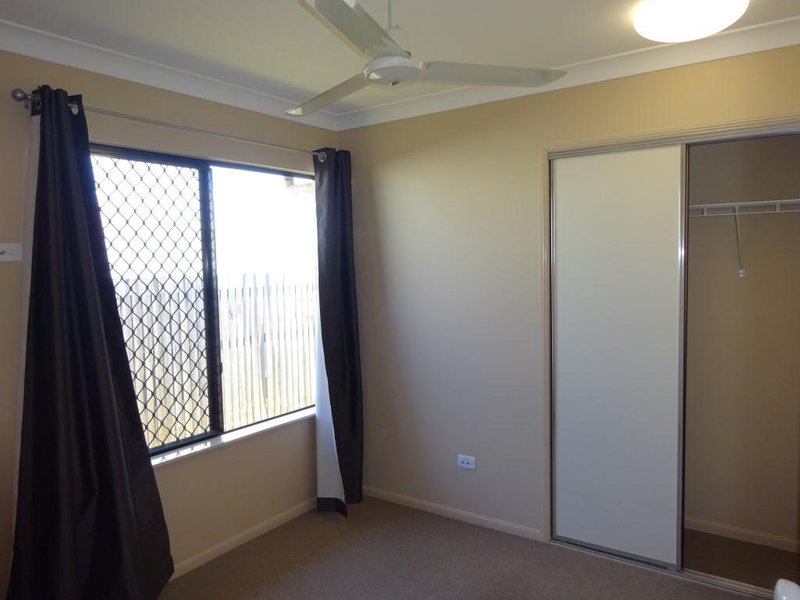 Photo - 11 Montana Street, Deeragun QLD 4818 - Image 6