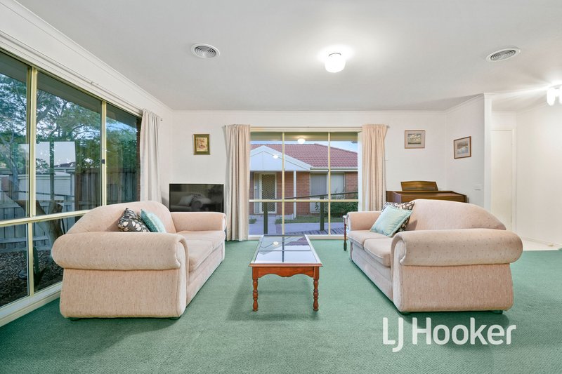 Photo - 1/1 Montclaire Court, Pakenham VIC 3810 - Image 3