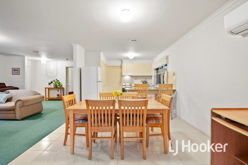 Photo - 1/1 Montclaire Court, Pakenham VIC 3810 - Image 4