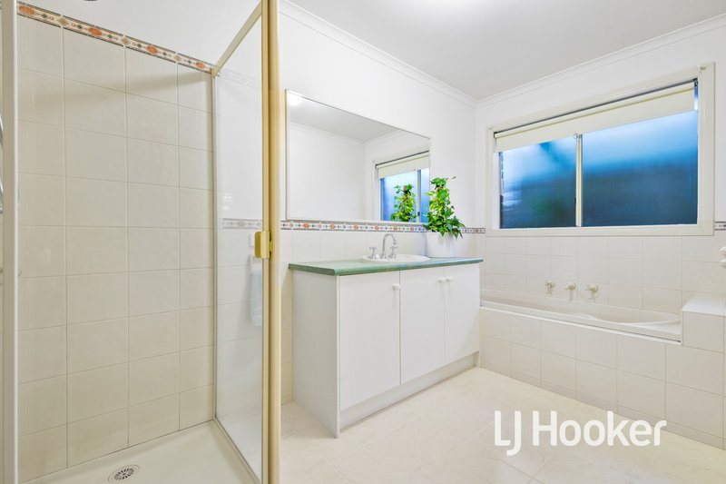 Photo - 1/1 Montclaire Court, Pakenham VIC 3810 - Image 11