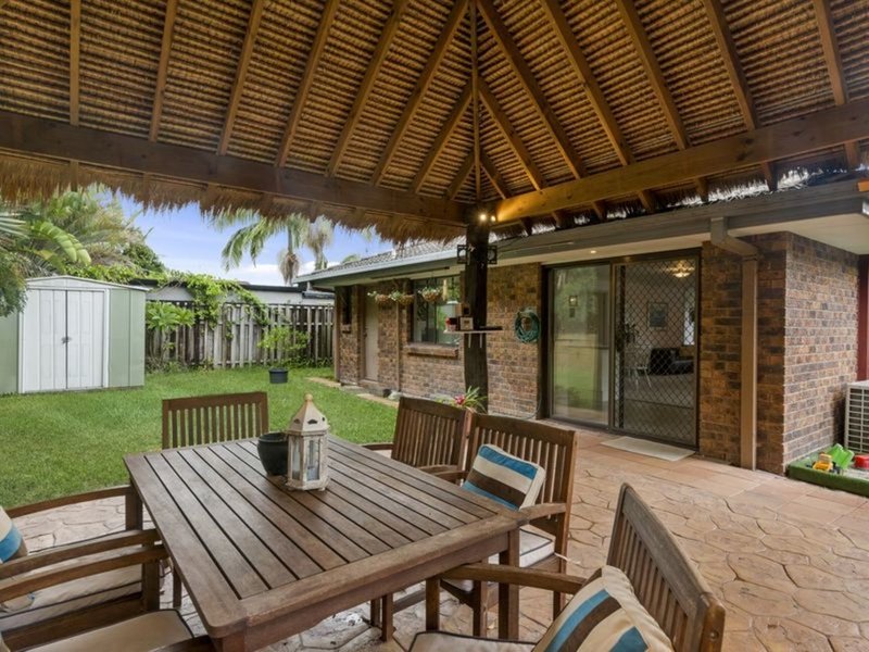 Photo - 11 Montezuma Drive, Burleigh Waters QLD 4220 - Image 9