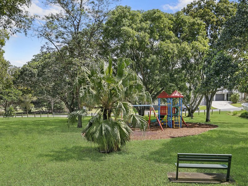 Photo - 11 Moolabin Crescent, Yeerongpilly QLD 4105 - Image 18