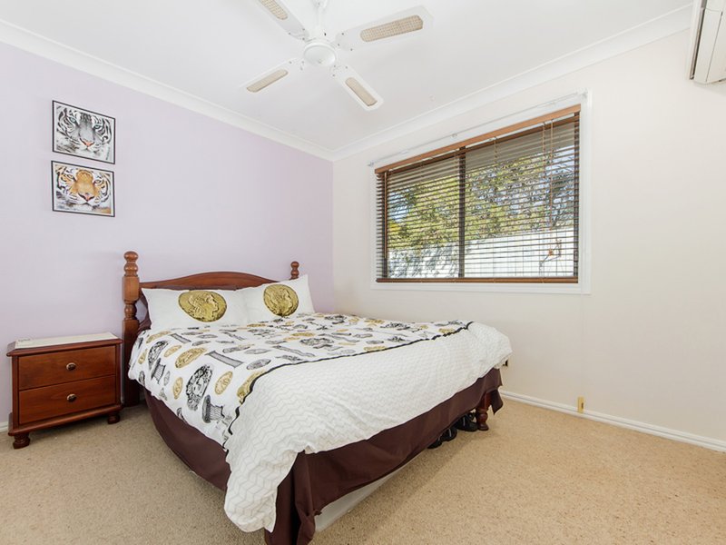 Photo - 11 Moonda Court, Helensvale QLD 4212 - Image 12